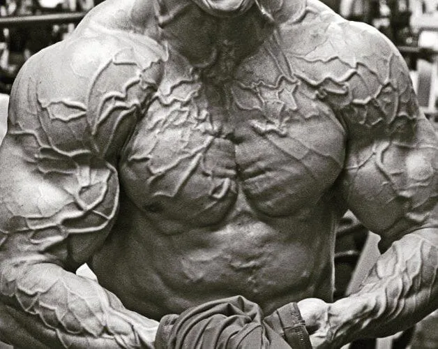 The inside of a disqualified bodybuilder is honestly just insane ...